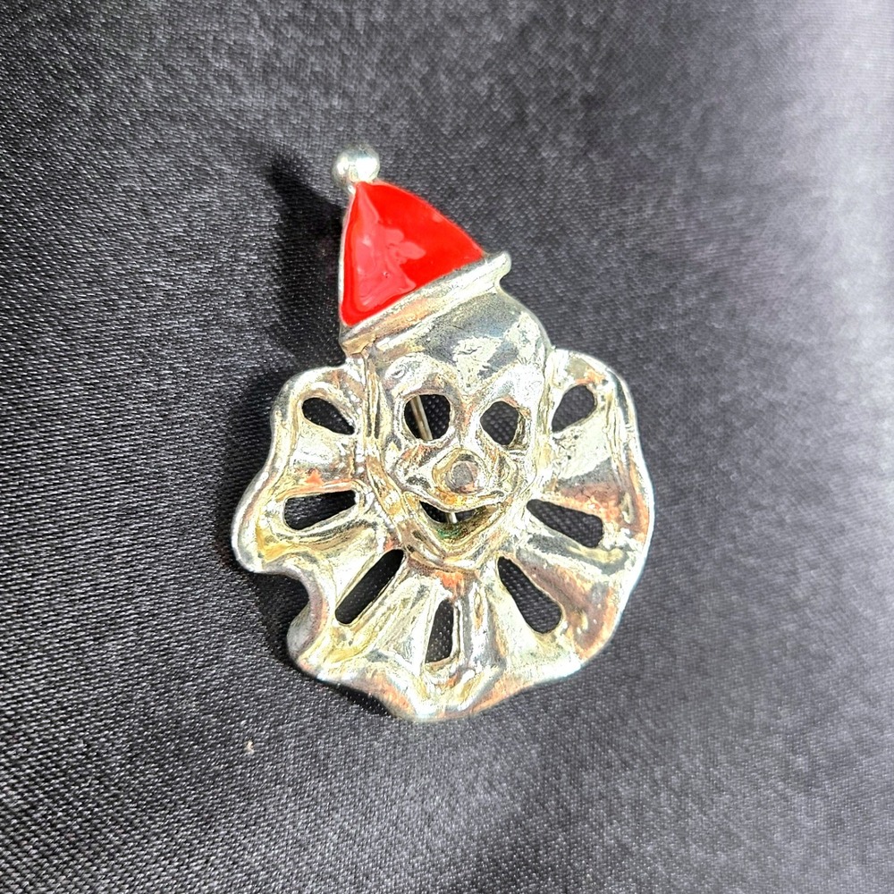 Vintage Silver Tone Clown Brooch Red Enamel Hat Pierrot Pin Novelty Jewelry 1.5"